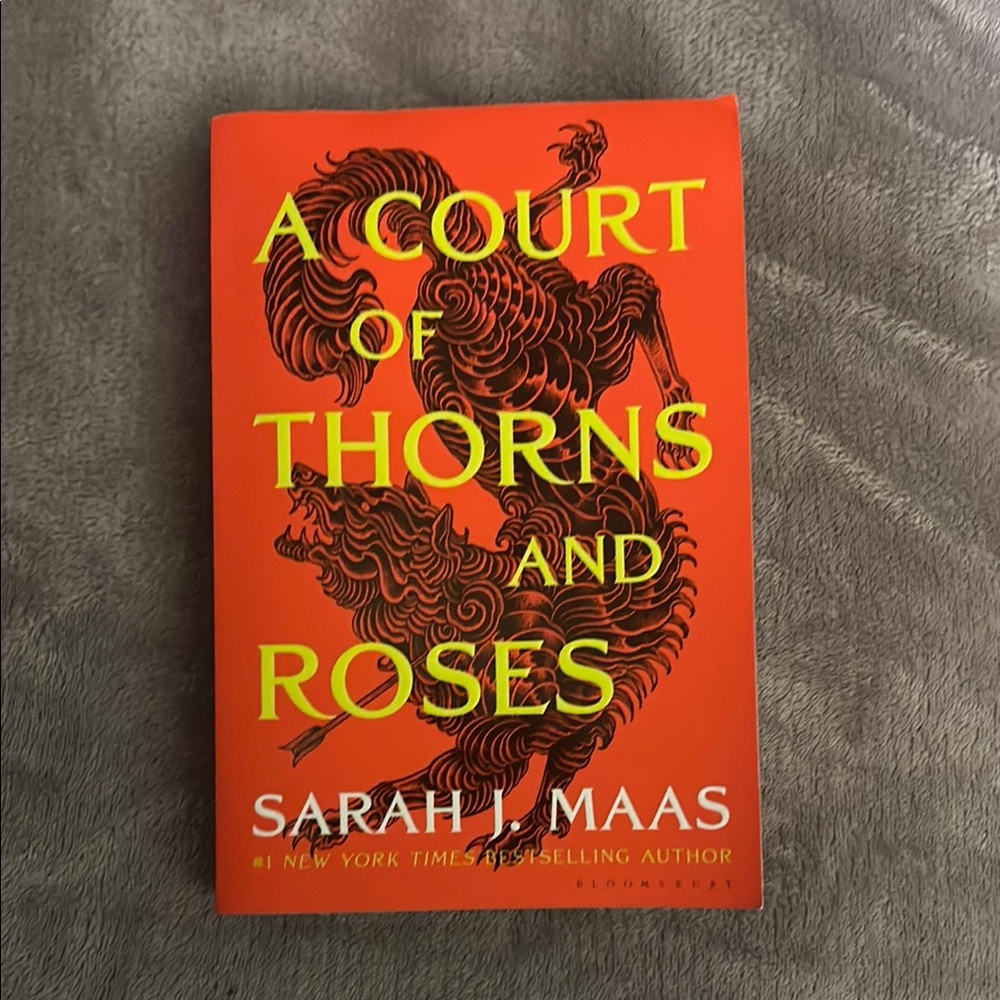 A Court of Thorns and Roses Book